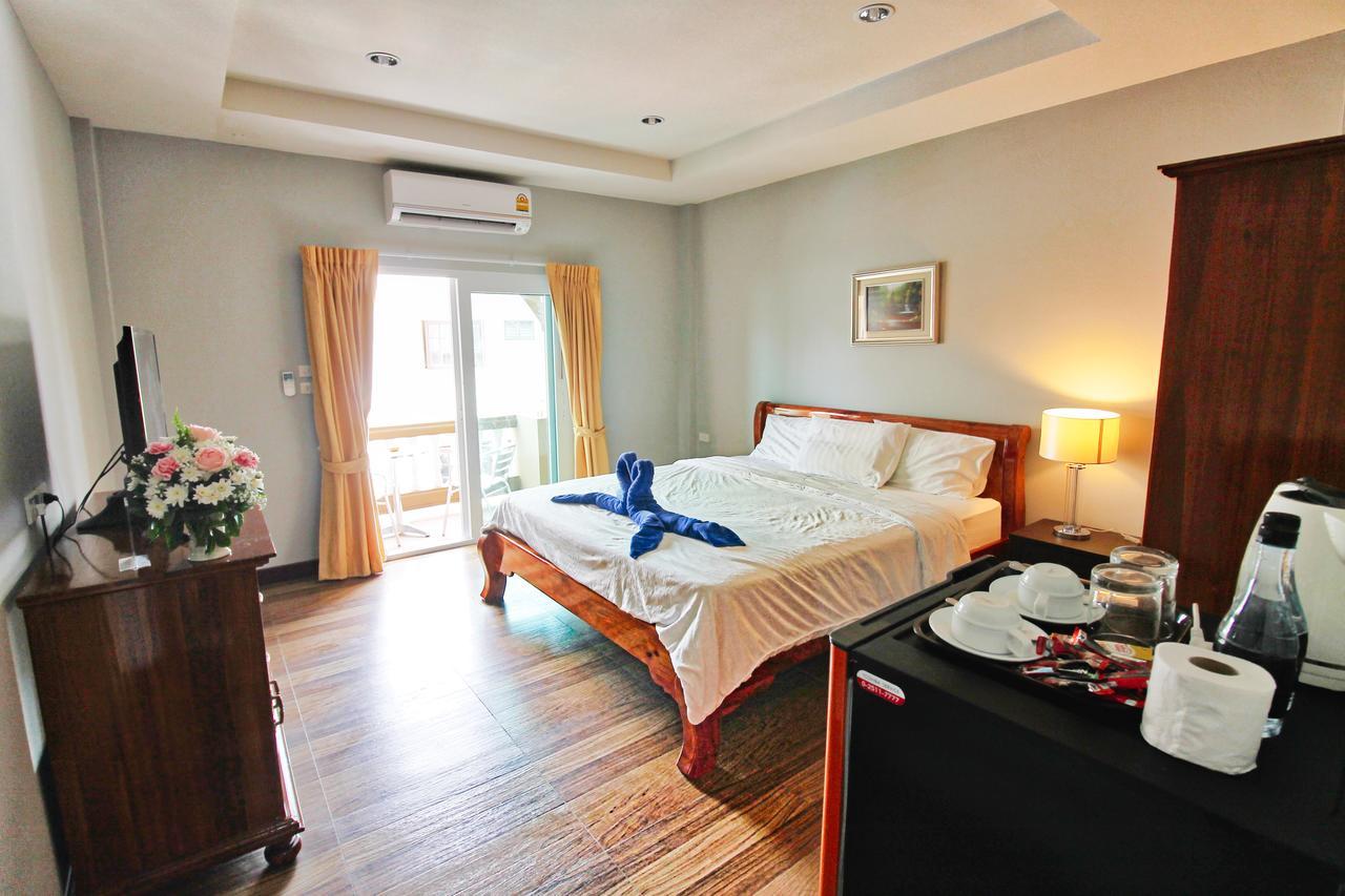 Jomtien Beach Pool House Паттайя Экстерьер фото